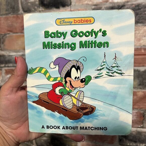 5 for $25🔥VTG Disney Babies Baby Goofy's Missing Mitten- Board Book - Picture 1 of 3